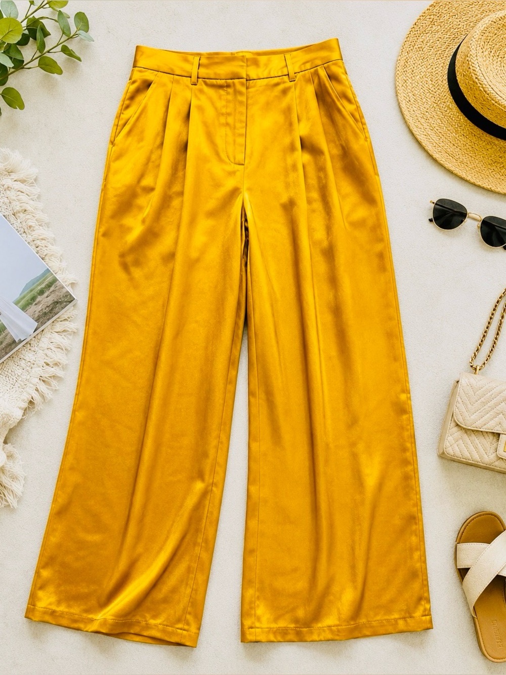 Silky Yellow Gold Wide Leg Palazzo Dressy Pants Size 0X / 38” Waist w/ Pockets